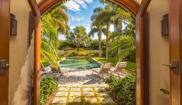Boca Grande All-Inclusive Island Estate With Private Beach