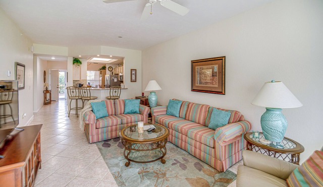 Bonita Springs Condo w/Community Pool Access!