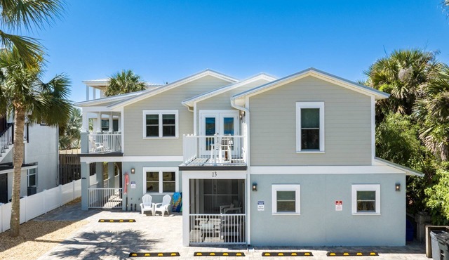Brand New Beach House! Views! Steps to Beach, Shops, Restaurants, and Pier! $300 in Free Tickets! in St. Augustine