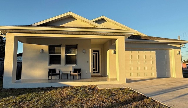 Brand new luxury home near Tampa top attractions