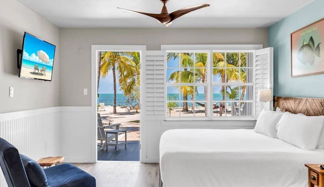 Breathtaking Island Oasis! Relaxing Studio w/Resort amenities & Gulf views!