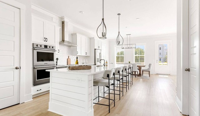 Bridge View - Spacious Luxury Home w/Rooftop Deck in Mount Pleasant