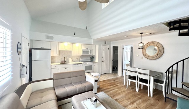 Brigantine Beachfront 2 Bd Condo with Pool & ocean views