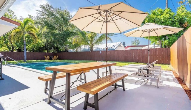 Bright 3BR Home Private Pool, 18 mins to Ocean