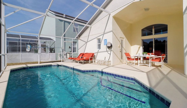 Bright 4BR Disney Villa, South-Facing Pool, Game Room