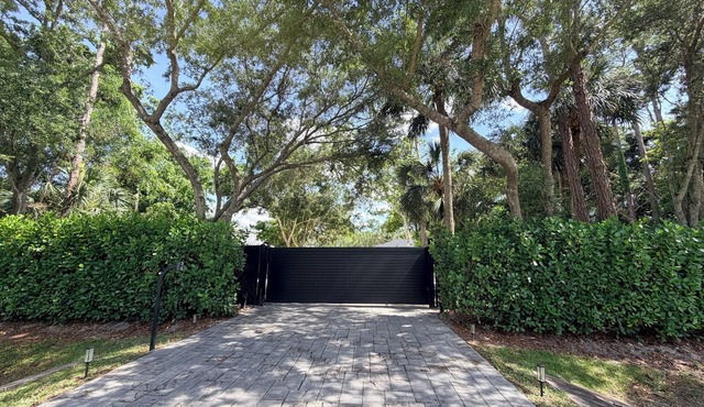 Canopy & Coast Retreat - Escape to a private Naples retreat on 3 acres.