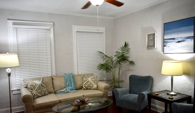 Casablanca of Hyde Park - Poseidon - 5 Star Corporate