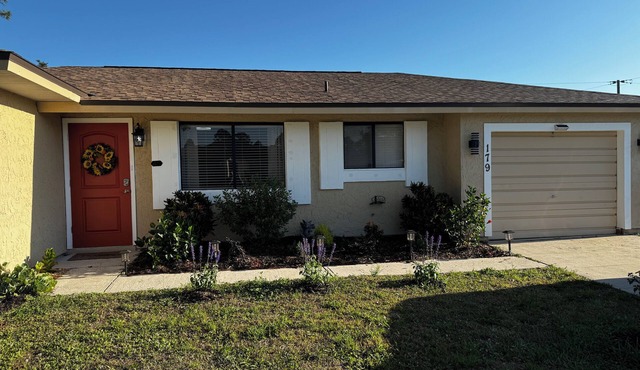 Charming 2-bedroom house in amazing Palm Bay with WiFi, AC