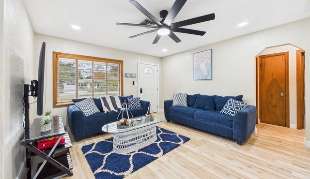 Charming 3-bedroom house with AC, WiFi in fantastic Melbourne