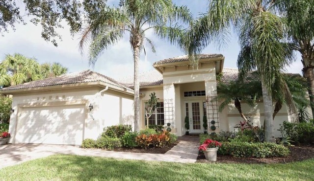 Charming 4-bedroom house with AC, WiFi in lovely Bonita Springs