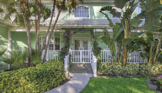 Charming Key West style home with pool + spa