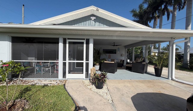 Chasing Waves 2-bedroom on Pine island at Tropical point in Saint James City