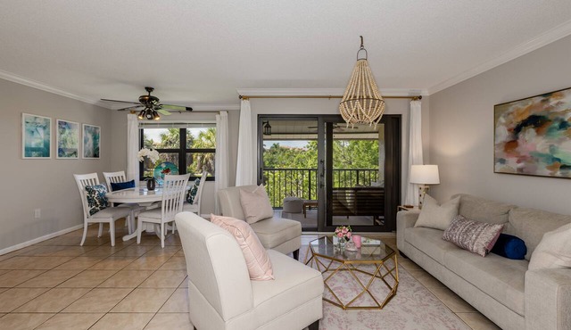 Chic Tropical Retreat Minutes from Marco Island & Naples