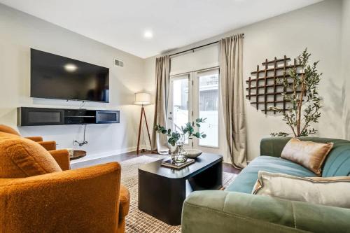 Chic Urban Duplex With 2 Roofdecks 8B-6B Sleeps 16