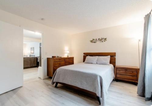 Chic with Recliner at Webster Hill Suite 1W Request Xtra Bed