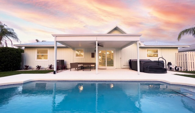 Coastal Gem: Pool, Hot Tub, King Bed, & More