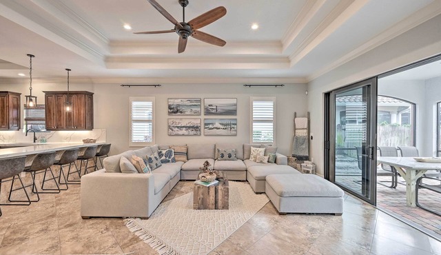 Coastal Naples Getaway ~ 2 Mi to Beaches!