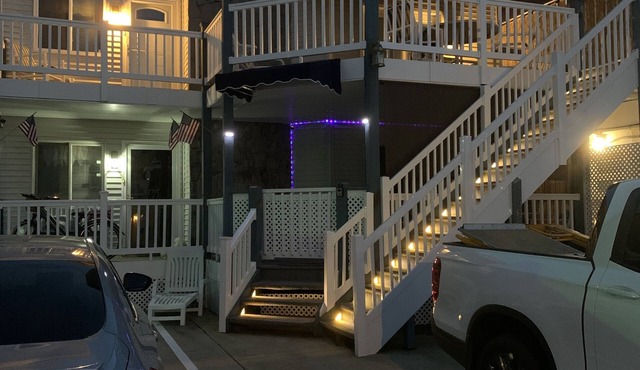 Come and enjoy our spacious family friendly three bedroom two bath-top floor