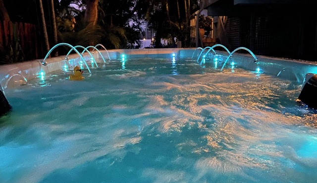 Come relax at Sandy Bottom Beach Cottage!