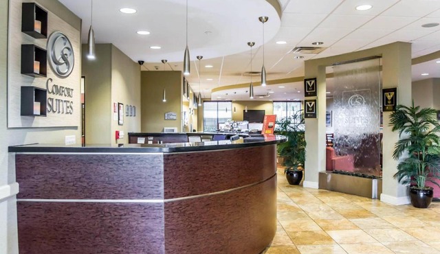 Comfort Suites Palm Bay - Melbourne