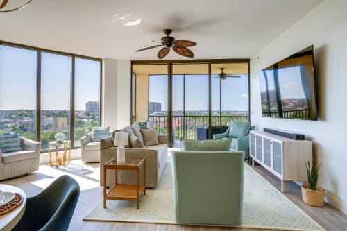 Condo w/Views & Resort Amenities in Cape Harbour!