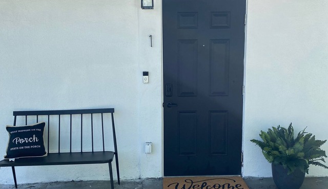 Cozy 1-bedroom studio in perfect Tampa with AC