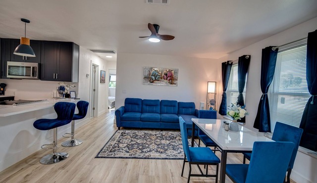 Cozy 2-bedroom house in enjoyable Cape Coral with AC, WiFi