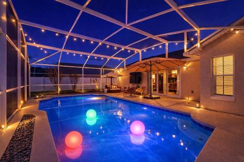 Cozy Home with Pool 3B Near Disney RVH228