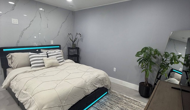 Cozy Sunrise Retreat Private 1BR with AC & WiFi