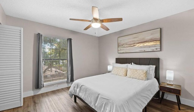 Cozy Townhouse - Gym Pool Golf Fast WiFi 2B2B