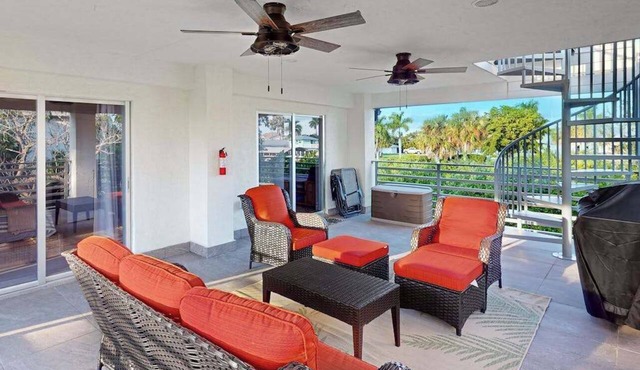 Dog-friendly single-level condo with furnished patio, rooftop, & washer/dryer