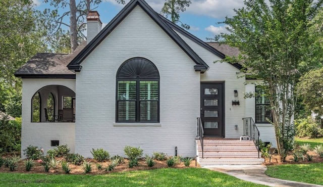 Downtown Charmer that is close to everything and a Great Value Too!