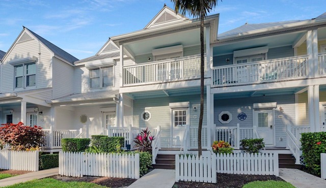 Duck Key Townhome on open Water