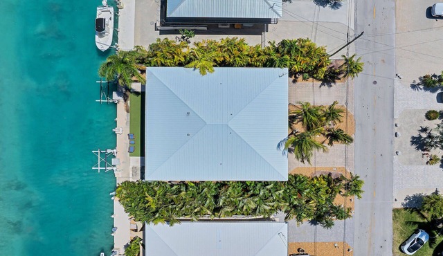 Duck Key Waterfront Paradise B Private Balcony