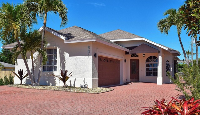 Elegant Oasis Just Minutes from the Beach
