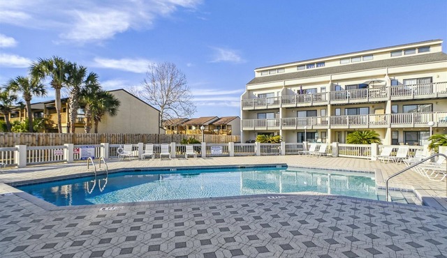 Endless Summer By Book That Condo