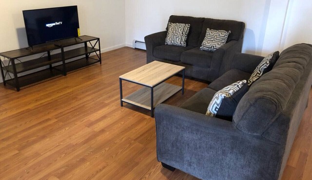 Entire 3,000 sf loft floor, sleeps 10, direct NYC train 5-minute walk