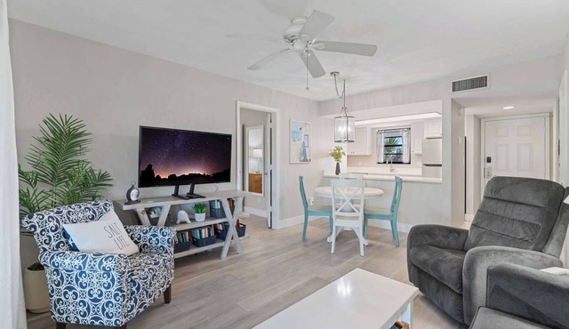 F-338 -Beautiful Resort and Sunset Views!