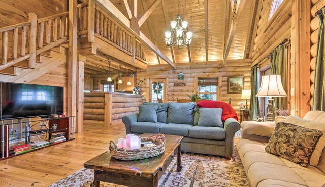 Family Friendly! Linville Cabin w/Wraparound Deck