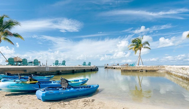 Family-Friendly Waterfront Stay Near Marina And Beaches | 3 Units