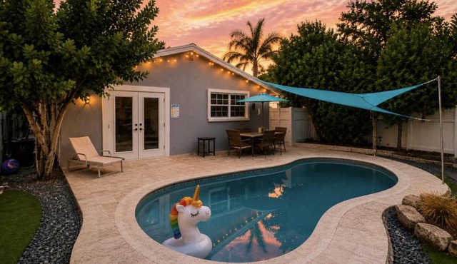 FIFA Bronze Match Private Pool Home Near Beach & Stadium Sleeps 8