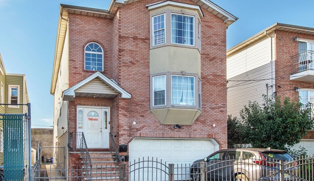 ♥ FIFA World Cup 2026 - 2BR Near MetLife - BBQ & Parking in Newark