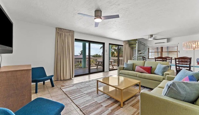 Florida Keys Water View w/Kitchen, Balcony, Pool & Beach Fun | Free-Breakfast