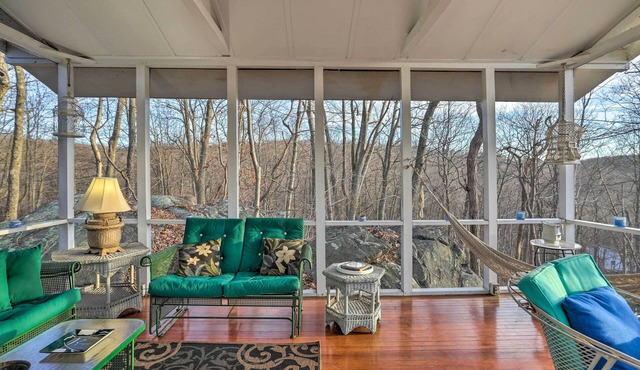 Garrison Home, 11 Mi to Bear Mountain!