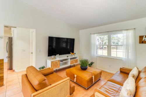 Gas Grill & Fire Pit: Peaceful Dunnellon Home!