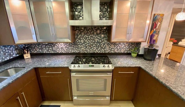 Gateway Villas #897 Modern Beachfront Condo