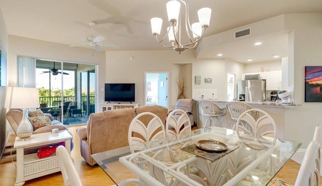 Golden Hour Getaway at Lexington CC Lake Village