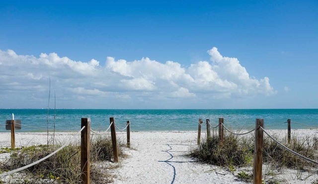Golf, Pool & Beach!