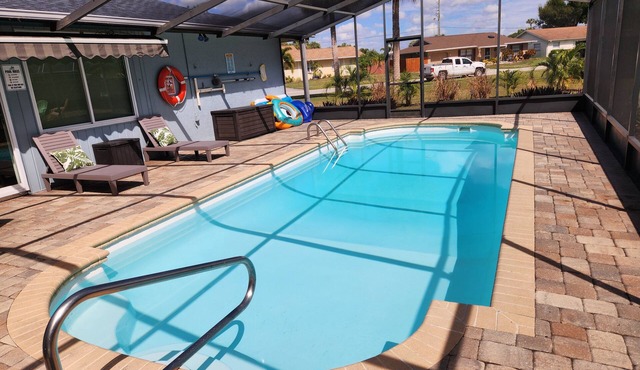 Gorgeous 2BR 2BA Private Pool Home Near Siesta Key Sweet Pineapple