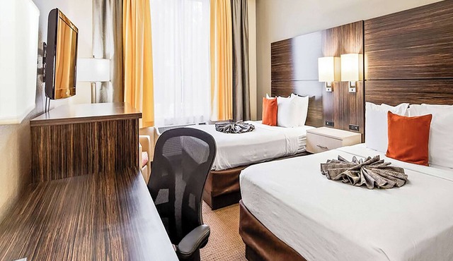 Group Vacation Hub | 4 Units with Pool Access, Free Parking, & Pet Friendly